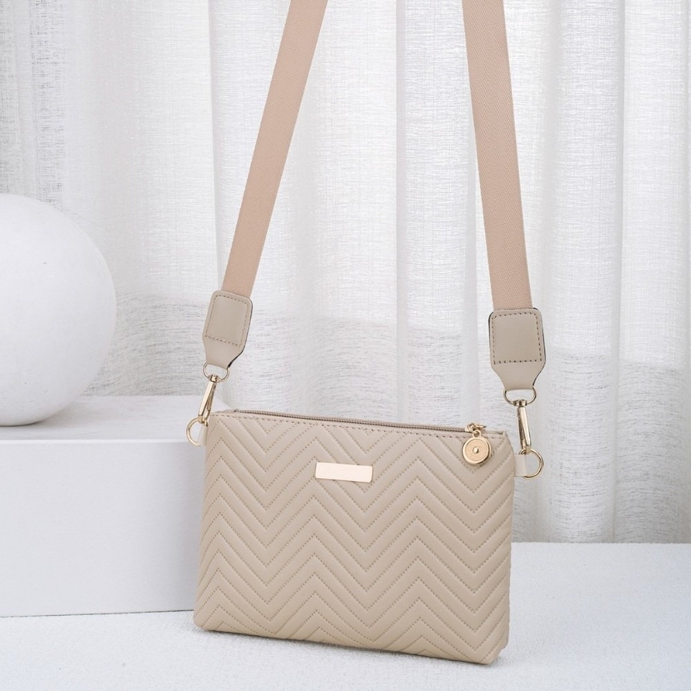 Minimalist Quilted Chain Cross - огляд і ціна Mini Purse Chain