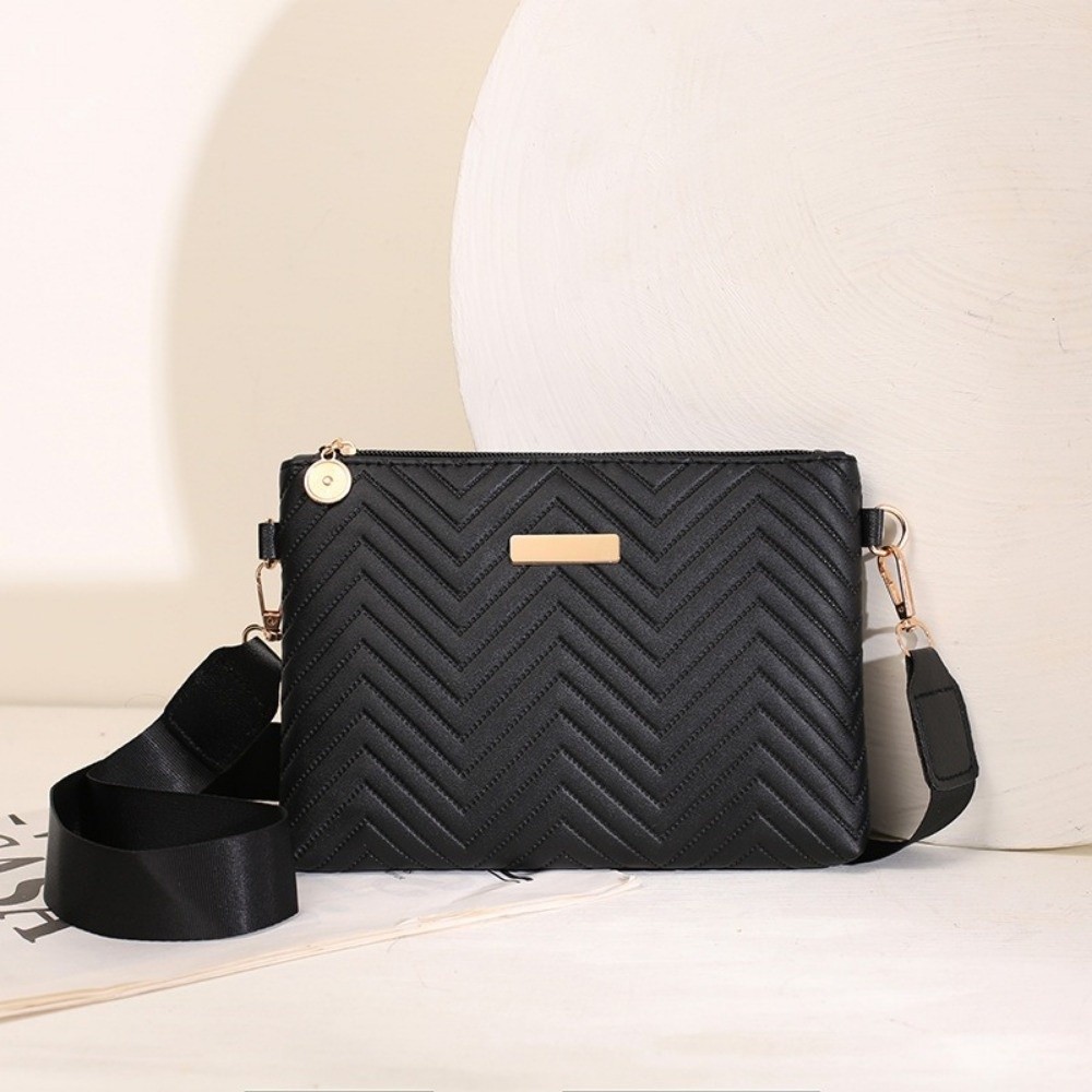 Minimalist Quilted Chain Cross - огляд і ціна Mini Purse Chain